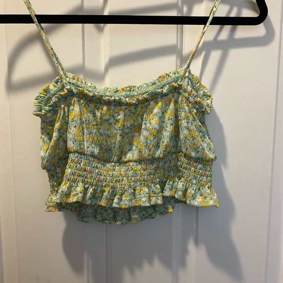 Only brand cropped tank - Picture 2 of 4